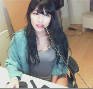 比基尼女主播视频,网络直播新潮流